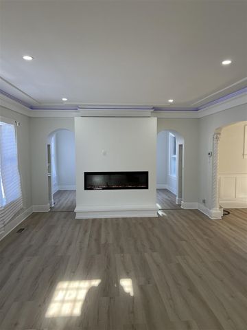 16864 Linwood Street, Detroit, MI 48221