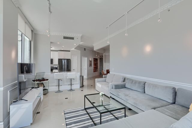 300 S Australian Avenue 818, West Palm Beach, FL 33401