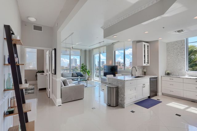 300 S Australian Avenue 818, West Palm Beach, FL 33401