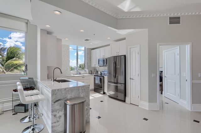 300 S Australian Avenue 818, West Palm Beach, FL 33401