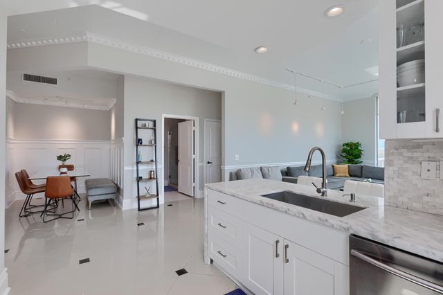 300 S Australian Avenue 818, West Palm Beach, FL 33401