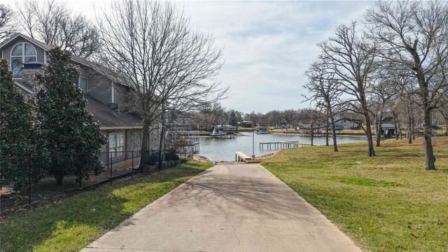 316 Bluebonnet Street, Trinidad, TX 75163