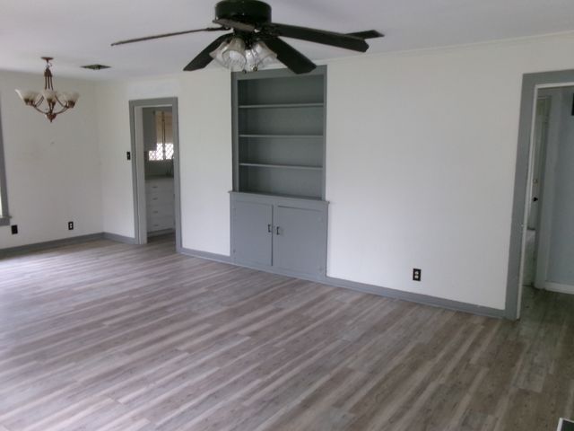 106 Leo Avenue, Shreveport, LA 71105