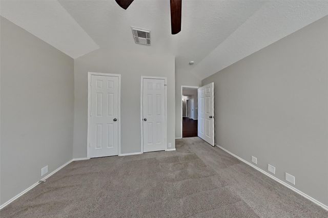 18914 Woodglen Shadows Drive, Humble, TX 77346