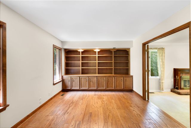 37W305 Crane Road, St. Charles, IL 60175