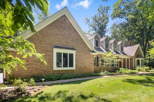 37W305 Crane Road, St. Charles, IL 60175