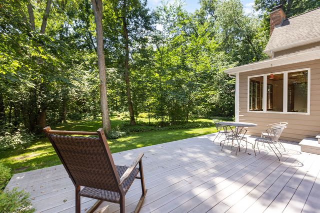 37W305 Crane Road, St. Charles, IL 60175
