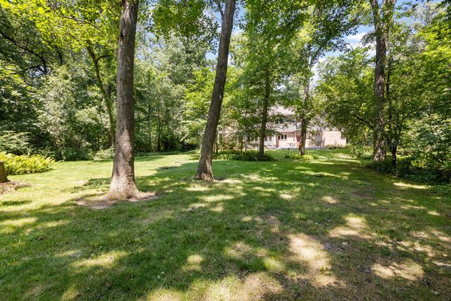 37W305 Crane Road, St. Charles, IL 60175