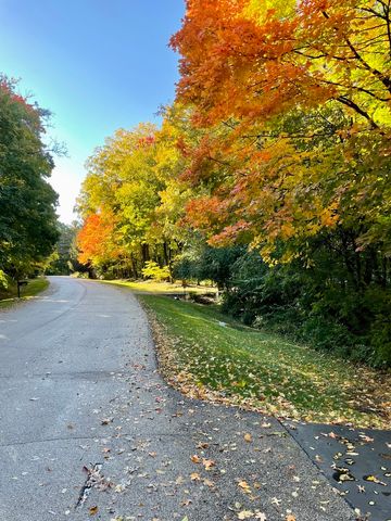 37W305 Crane Road, St. Charles, IL 60175