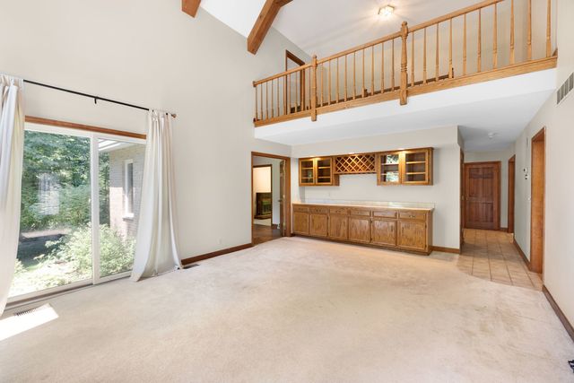 37W305 Crane Road, St. Charles, IL 60175