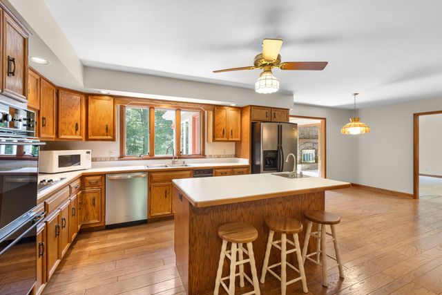 37W305 Crane Road, St. Charles, IL 60175