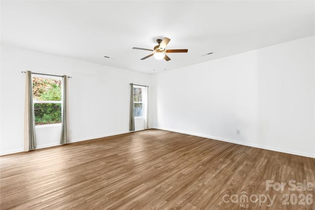 6307 Sydney Mae Lane, Charlotte, NC 28262