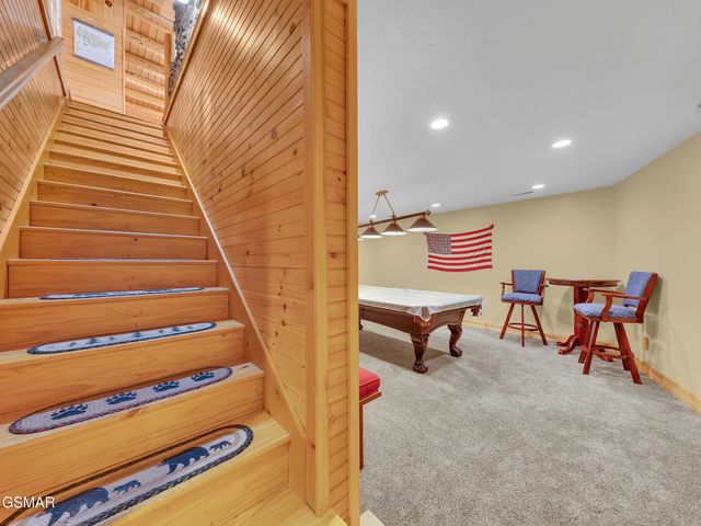 838 Pinnacle Drive, Dandridge, TN 37725