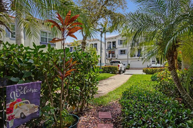 3115 Waterside Circle, Boynton Beach, FL 33435