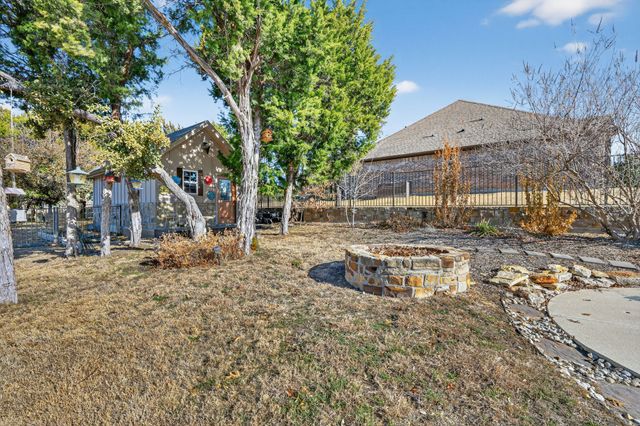 3719 Lonesome Creek Road, Granbury, TX 76049