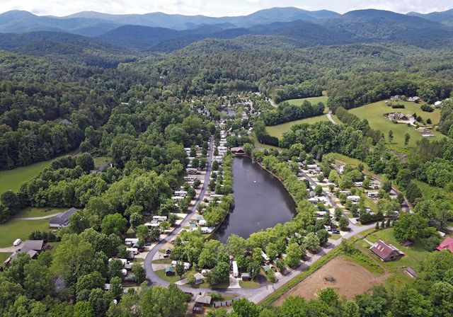 212 Vista Circle, Blairsville, GA 30512