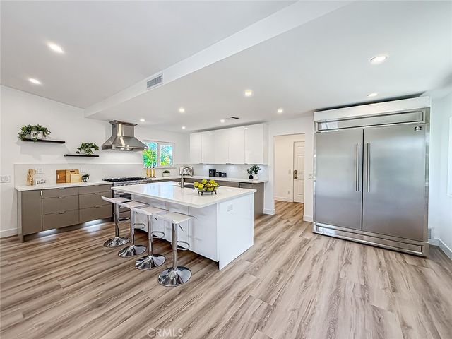 4627 Willens, Woodland Hills, CA 91364