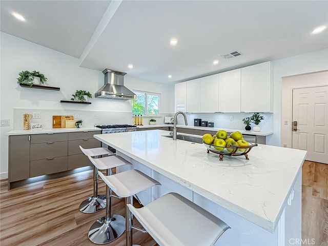 4627 Willens, Woodland Hills, CA 91364