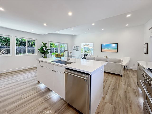 4627 Willens, Woodland Hills, CA 91364