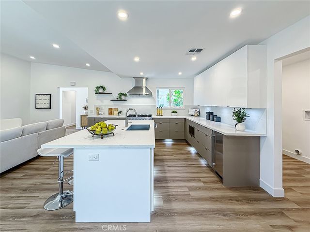 4627 Willens, Woodland Hills, CA 91364