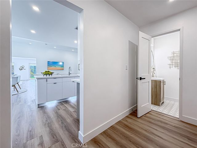 4627 Willens, Woodland Hills, CA 91364