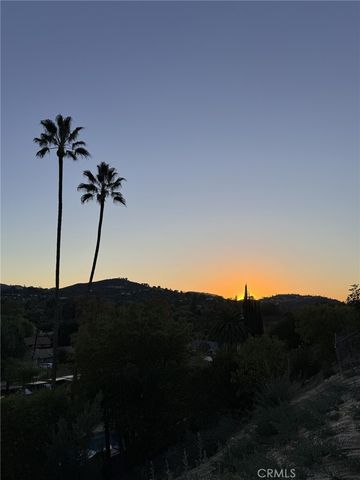 4627 Willens, Woodland Hills, CA 91364