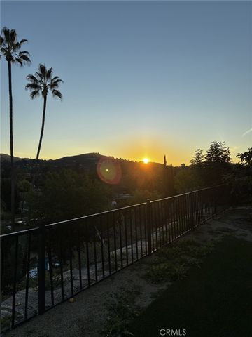 4627 Willens, Woodland Hills, CA 91364