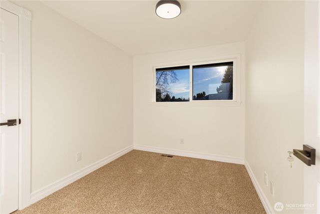 11306 25th Avenue SW, Seattle, WA 98146