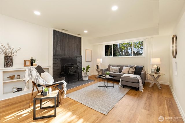 11306 25th Avenue SW, Seattle, WA 98146