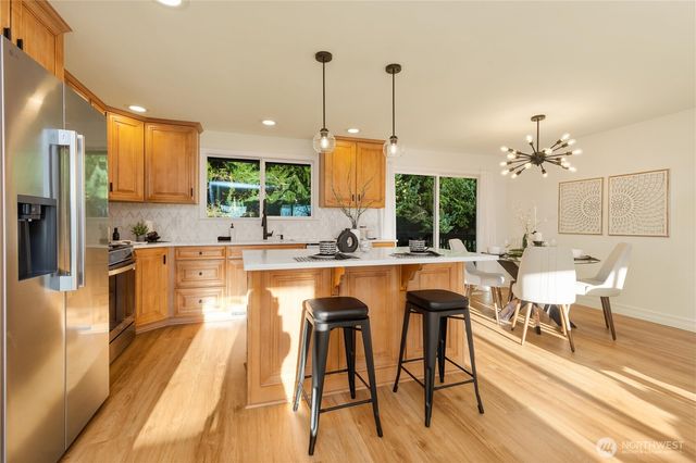 11306 25th Avenue SW, Seattle, WA 98146