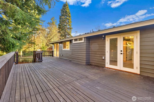 11306 25th Avenue SW, Seattle, WA 98146