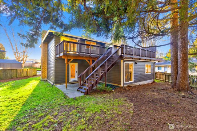 11306 25th Avenue SW, Seattle, WA 98146