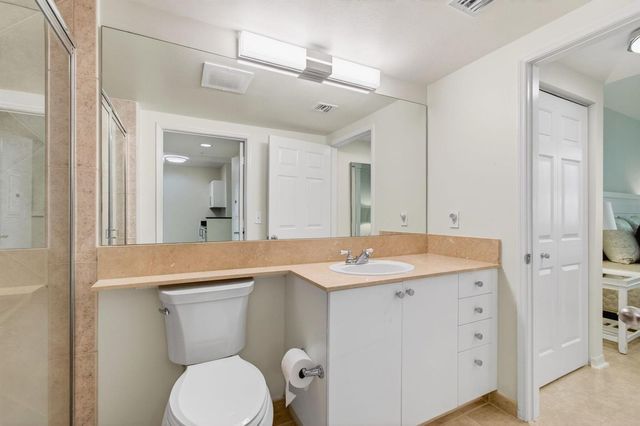 625 Casa Loma Boulevard 403, Boynton Beach, FL 33435