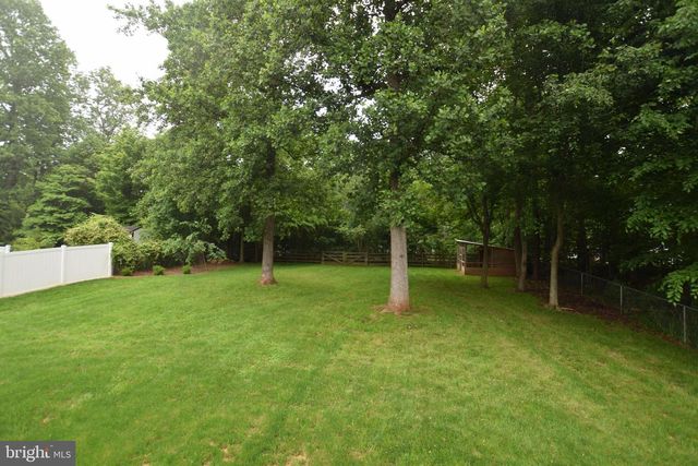 14 BONNIE LEE CT, Stafford, VA 22556