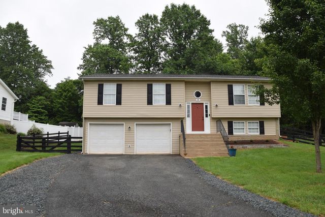 14 BONNIE LEE CT, Stafford, VA 22556
