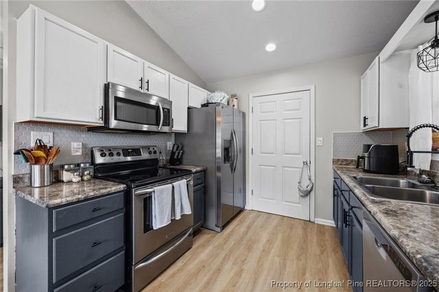 622 Sunpointe Drive, Hope Mills, NC 28348