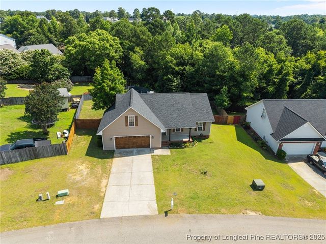 622 Sunpointe Drive, Hope Mills, NC 28348