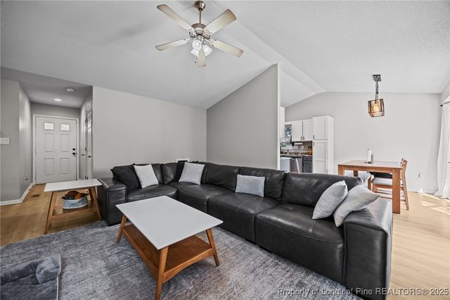 622 Sunpointe Drive, Hope Mills, NC 28348