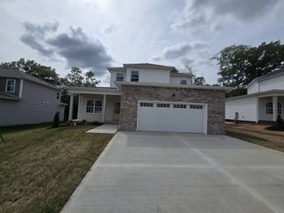 518 N Halifax Ct, Clarksville, TN 37040