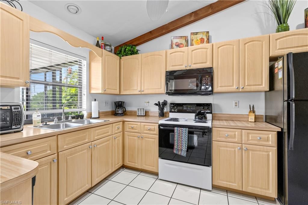 1538 SW 49th ST, CAPE CORAL, FL 33914 — photo 4