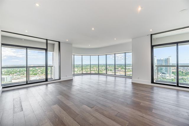 1701 Hermann Drive 24B, Houston, TX 77004