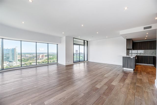 1701 Hermann Drive 24B, Houston, TX 77004