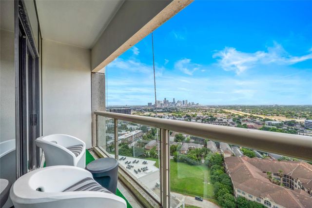 1701 Hermann Drive 24B, Houston, TX 77004