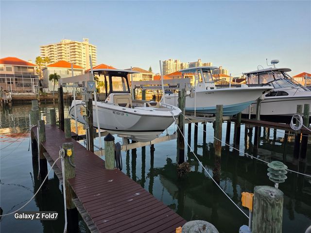 240 SAND KEY ESTATES DRIVE 222, Clearwater, FL 33767