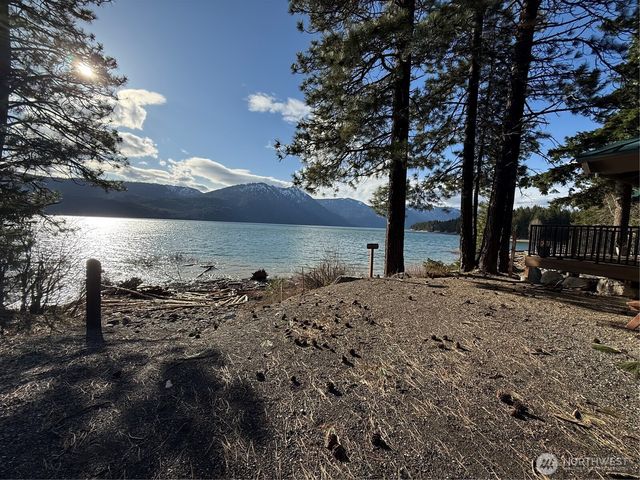100 Lakeview Drive, Ronald, WA 98940