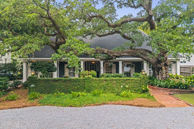 11 Japonica Drive, Pass Christian, MS 39571