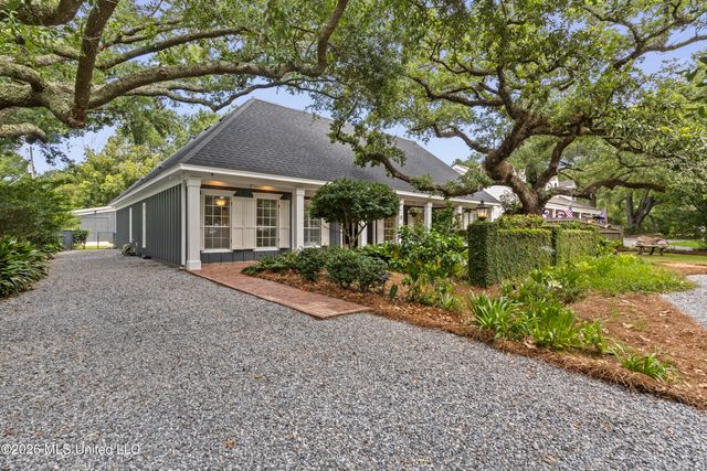 11 Japonica Drive, Pass Christian, MS 39571