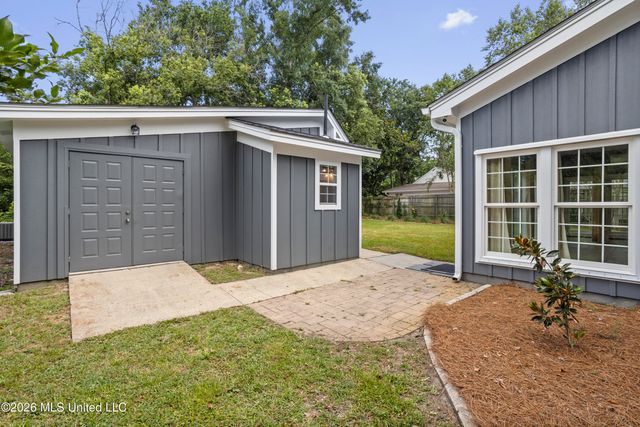 11 Japonica Drive, Pass Christian, MS 39571