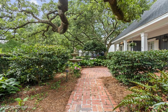 11 Japonica Drive, Pass Christian, MS 39571