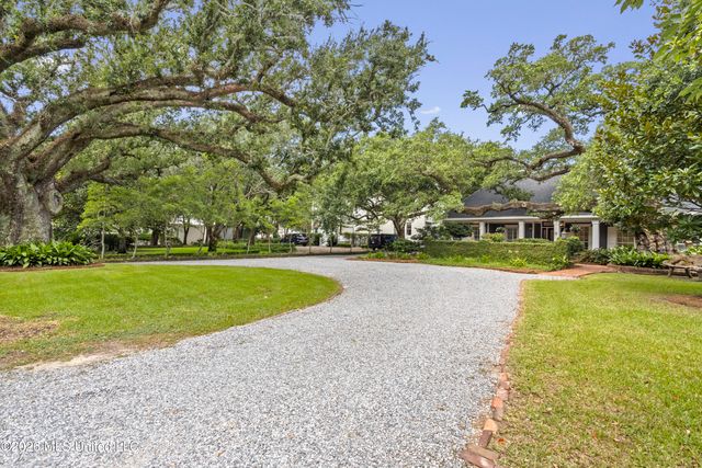 11 Japonica Drive, Pass Christian, MS 39571